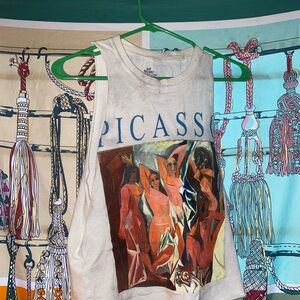 Picasso Graphic Cropped Cut Off